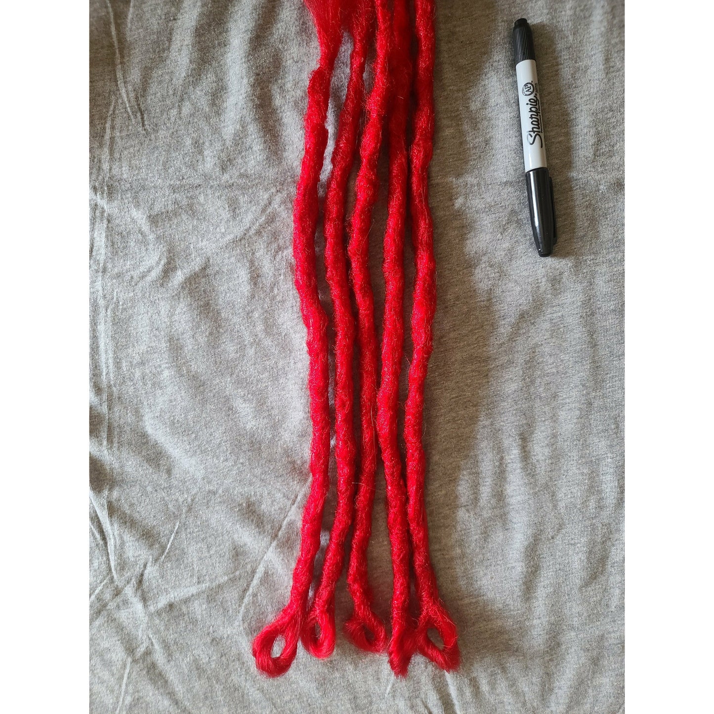 SE Synthetic Dreadlock Extensions - bright red