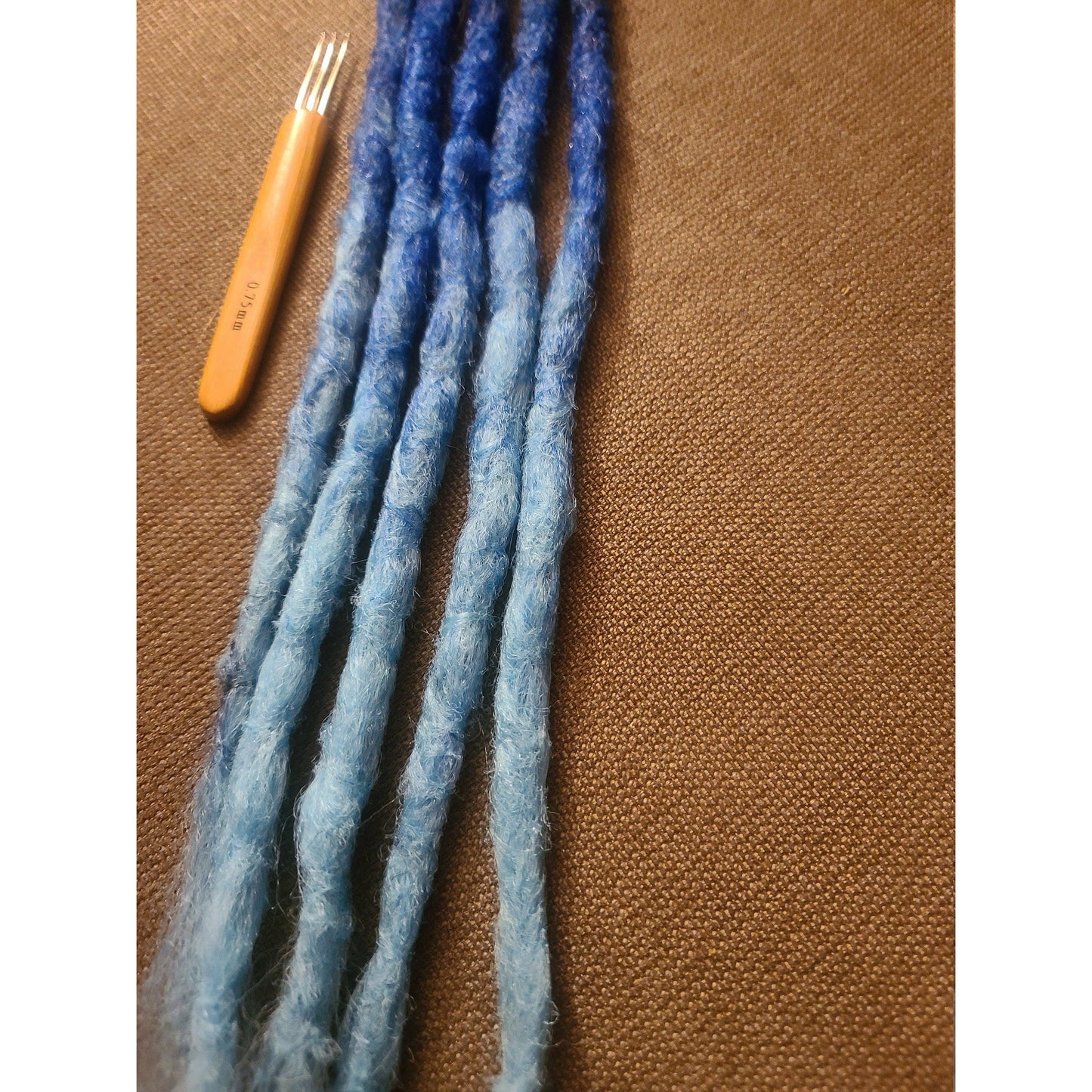 SE Synthetic Dreadlock Extensions - blue ombre