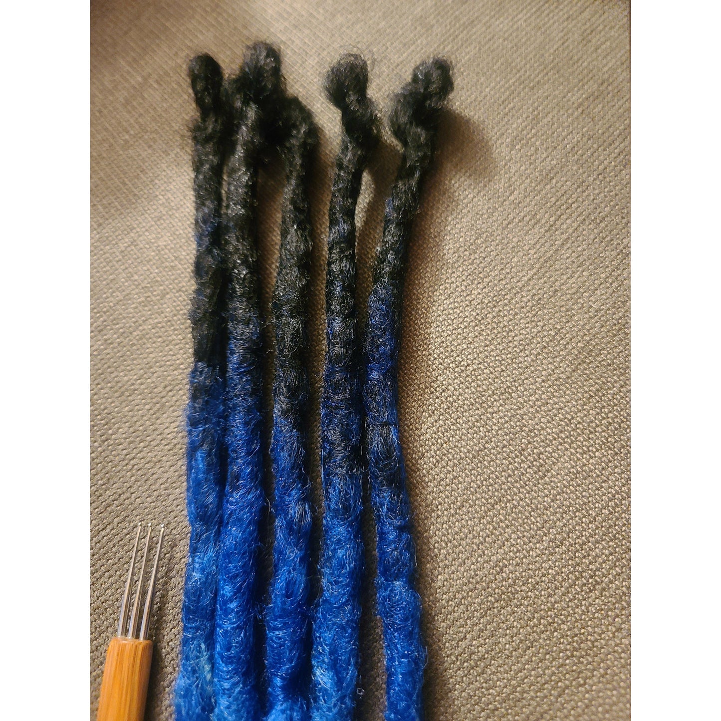 SE Synthetic Dreadlock Extensions - blue ombre